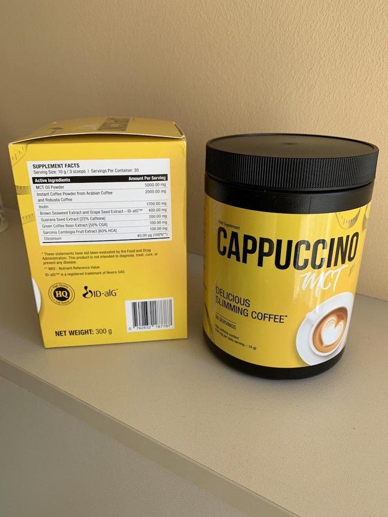 envase con su caja de cappuccino MCT de color amarillo y letras negras.