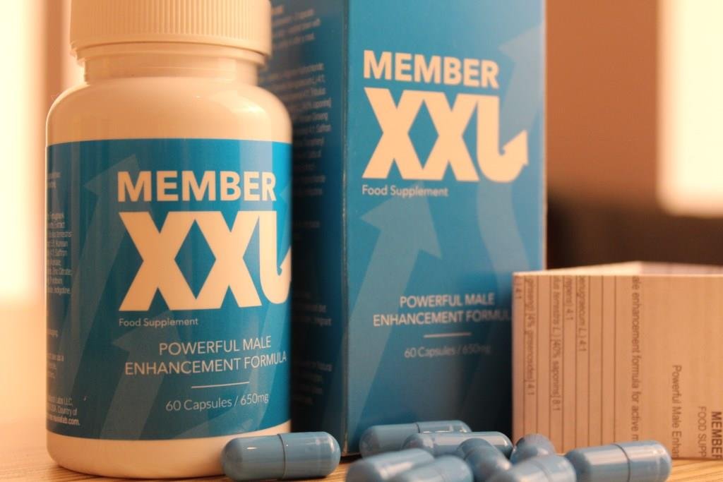 Miembro XXL 18 caja, bote y cápsulas de suplemento azul con letras blancas